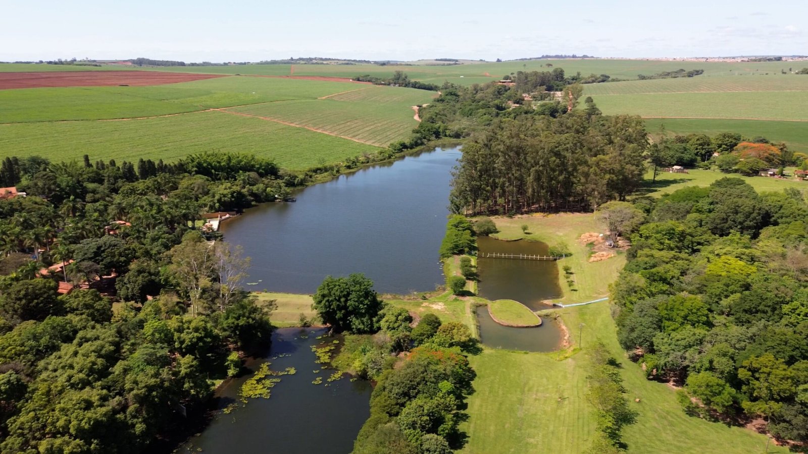 Sítio de 7 alqueires à venda em Tatui-SP.