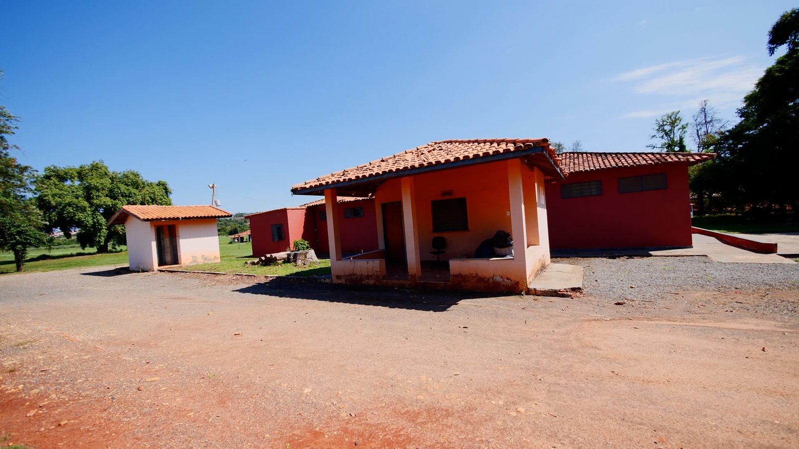 Sítio de 7 alqueires à venda em Tatui-SP.