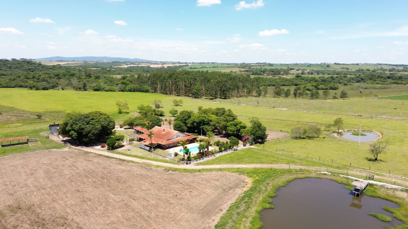 Sítio de 32,7 alqueires a venda em Tatuí-SP.