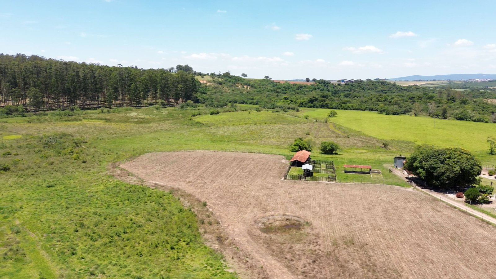 Sítio de 32,7 alqueires a venda em Tatuí-SP.