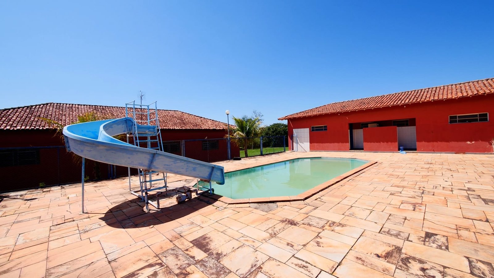 Sítio de 7 alqueires à venda em Tatui-SP.