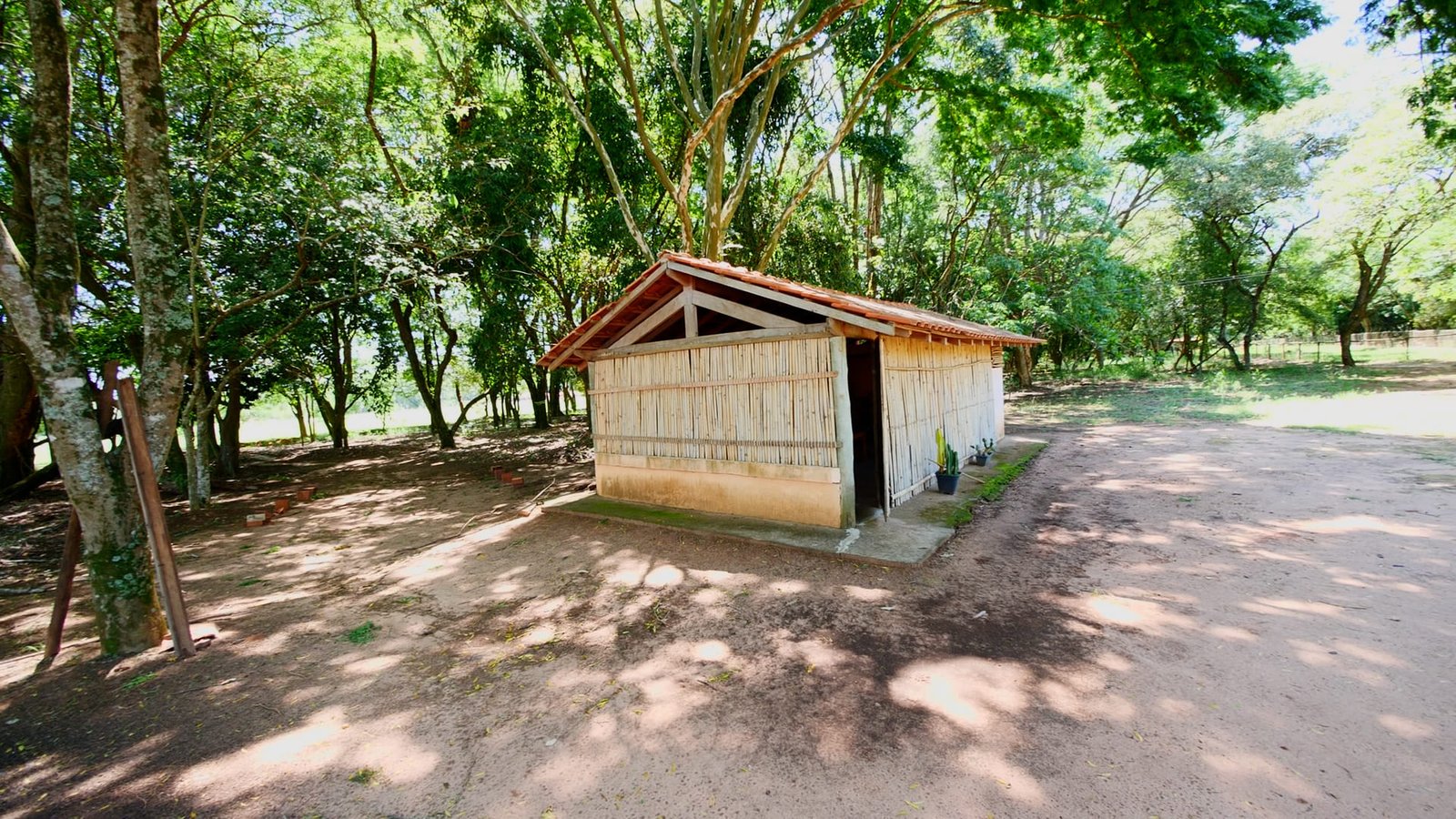 Sítio de 7 alqueires à venda em Tatui-SP.
