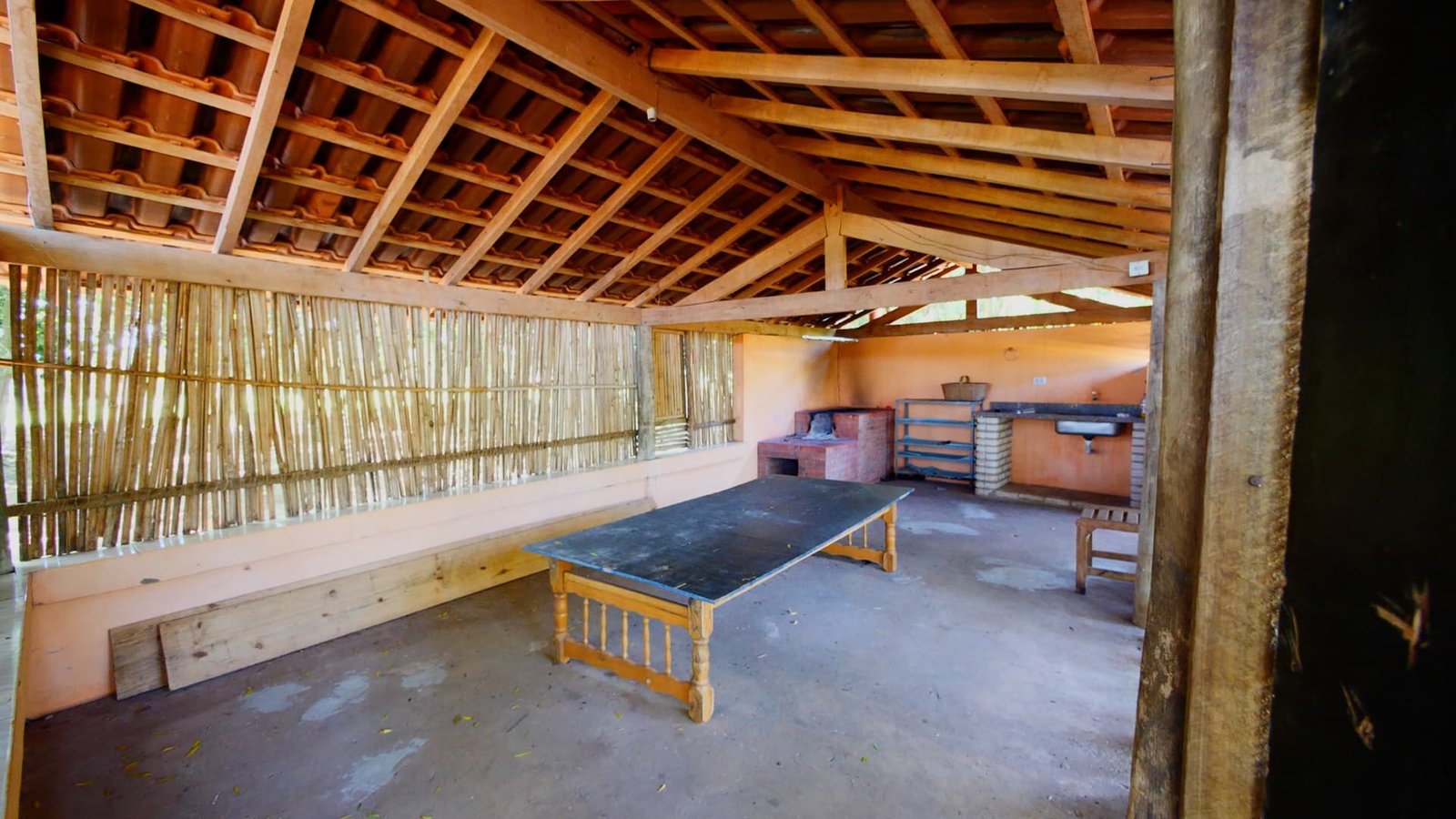 Sítio de 7 alqueires à venda em Tatui-SP.