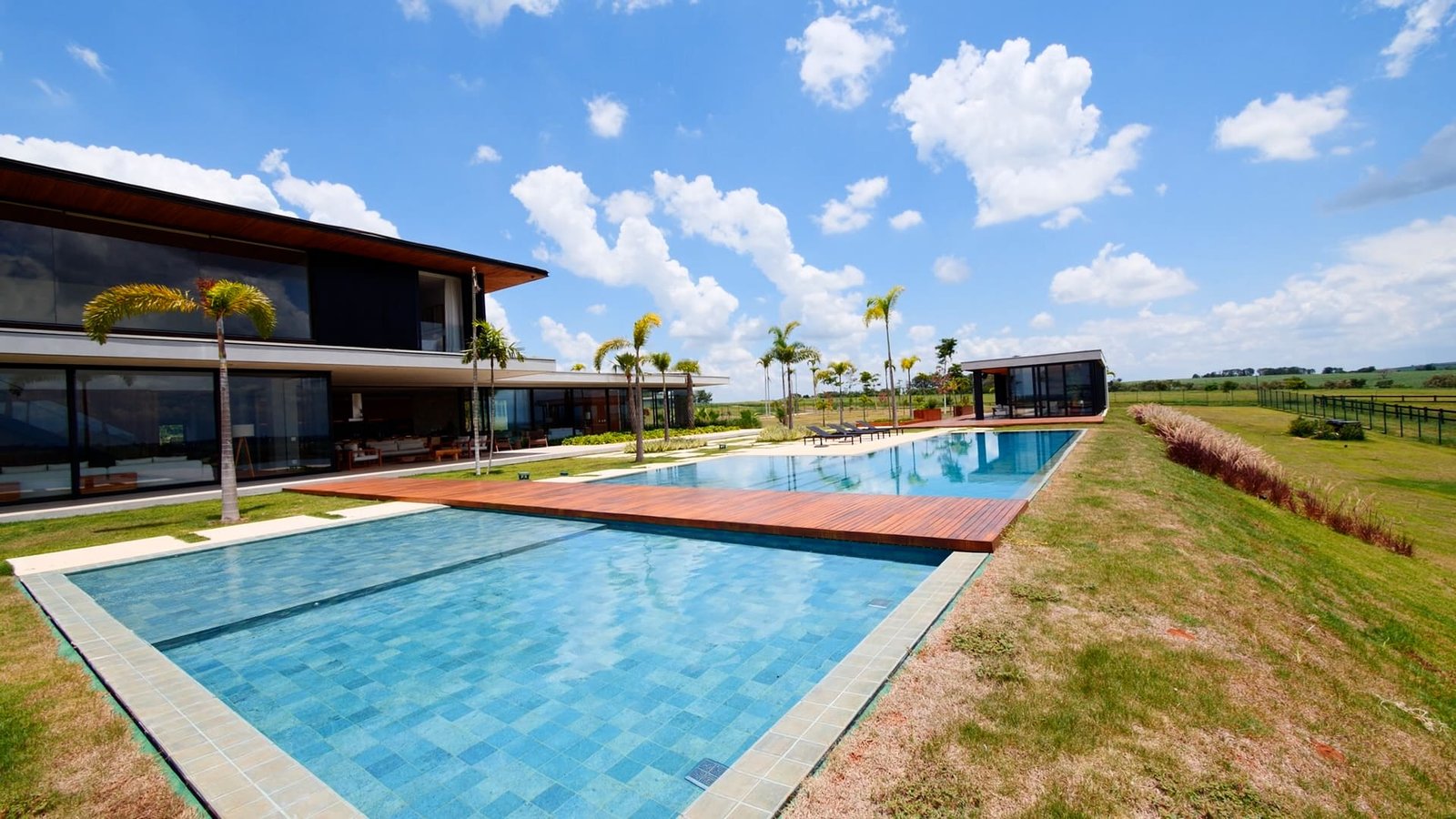 Haras de 39 alqueires à venda em Tatui-SP