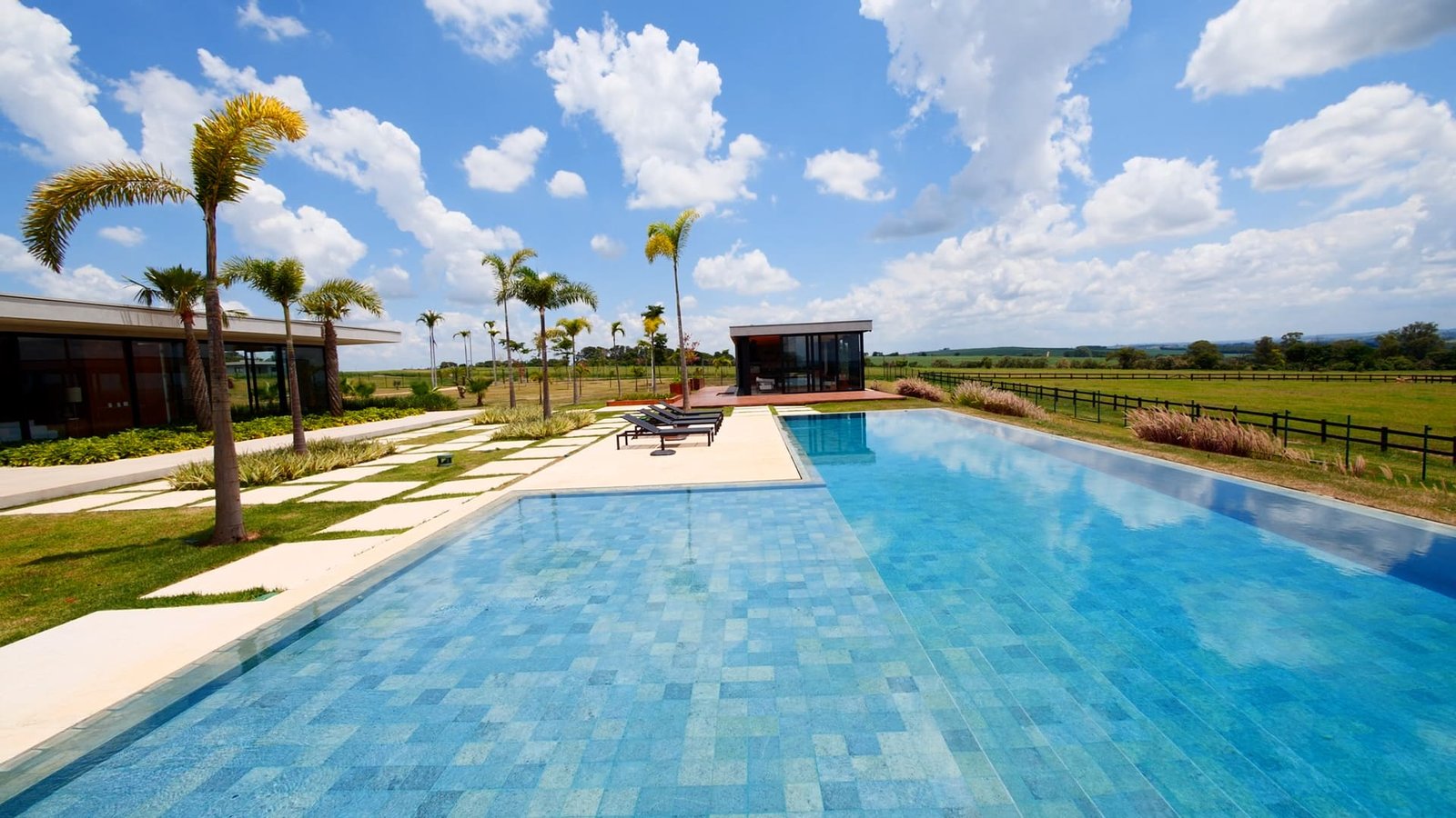 Haras de 39 alqueires à venda em Tatui-SP