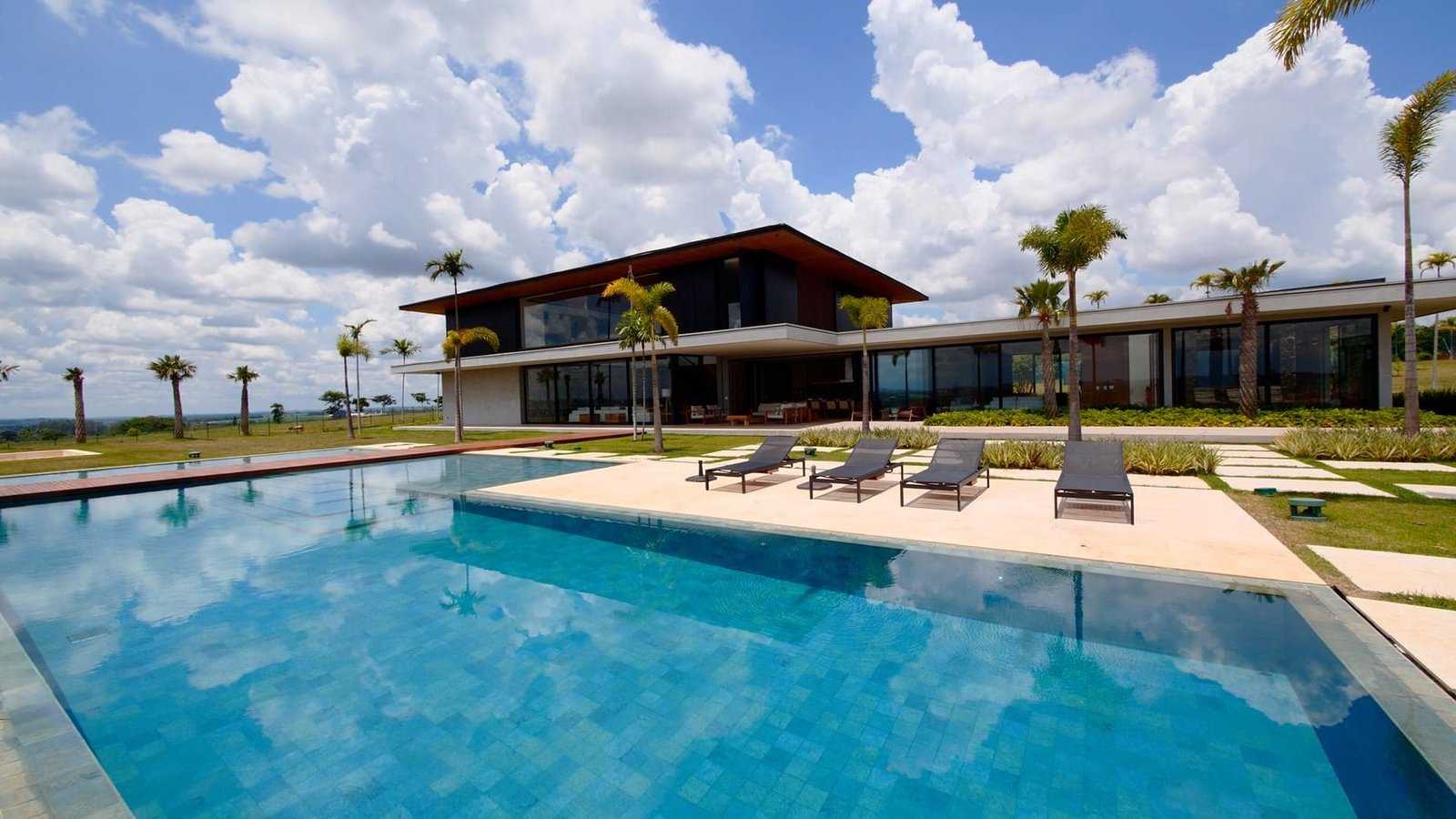 Haras de 39 alqueires à venda em Tatui-SP