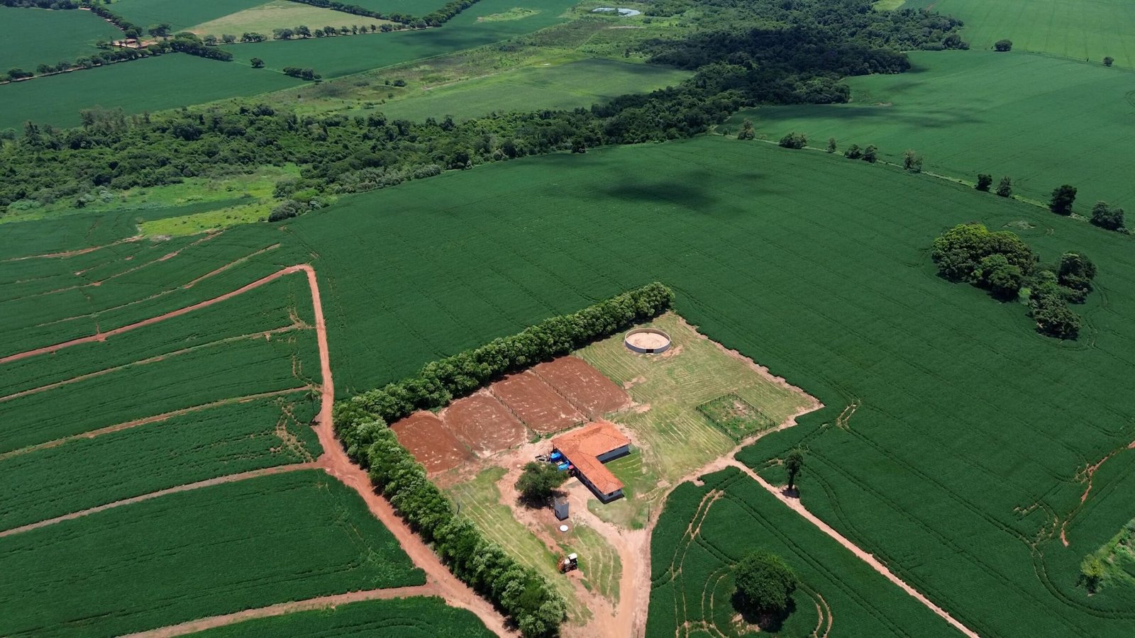 Haras de 39 alqueires à venda em Tatui-SP