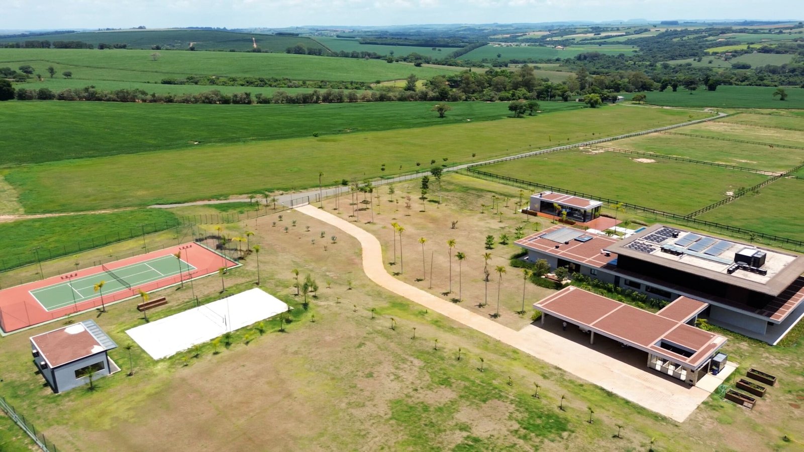 Haras de 39 alqueires à venda em Tatui-SP