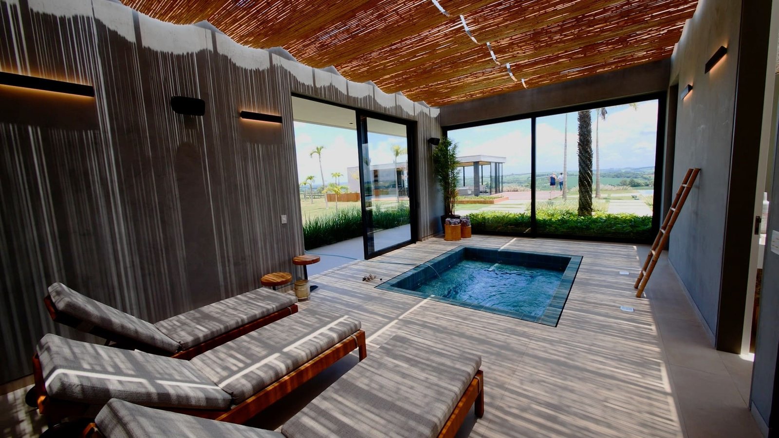 Haras de 39 alqueires à venda em Tatui-SP