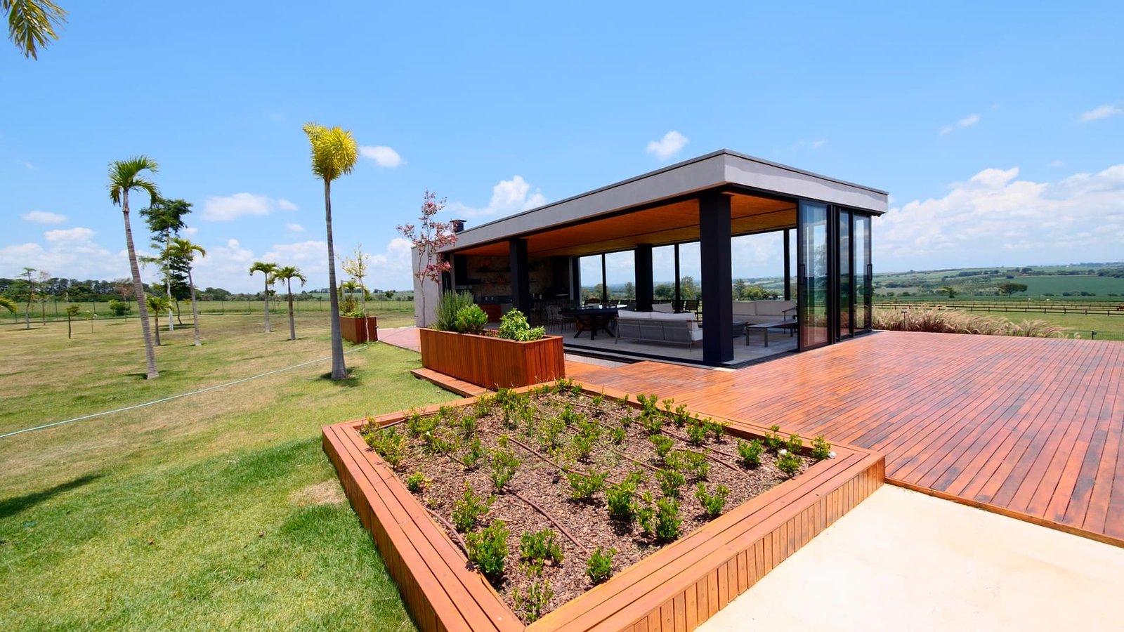 Haras de 39 alqueires à venda em Tatui-SP