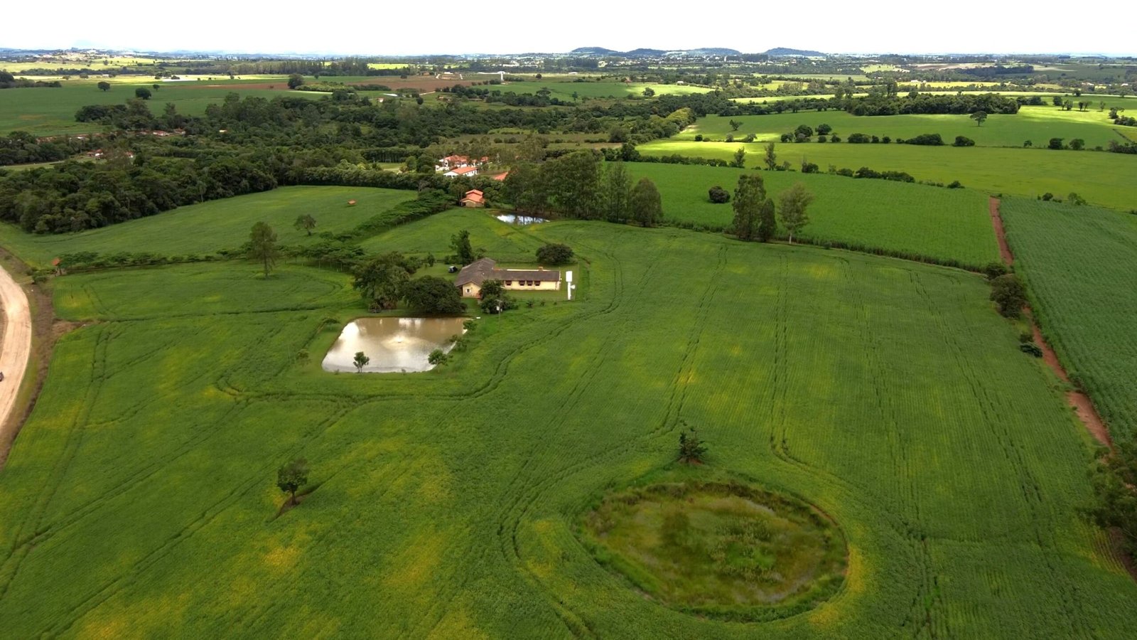 Sítio de 5.2 alqueires em Quadra-SP.