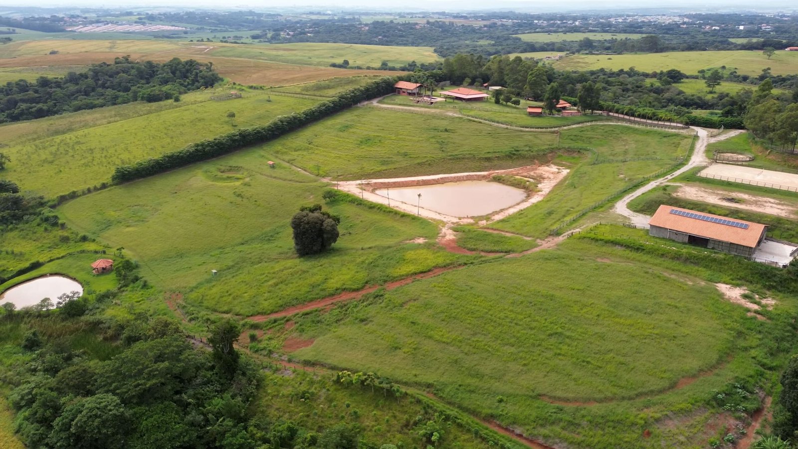 Sítio de 4 alqueires á venda em Araçoiaba da Serra-SP.