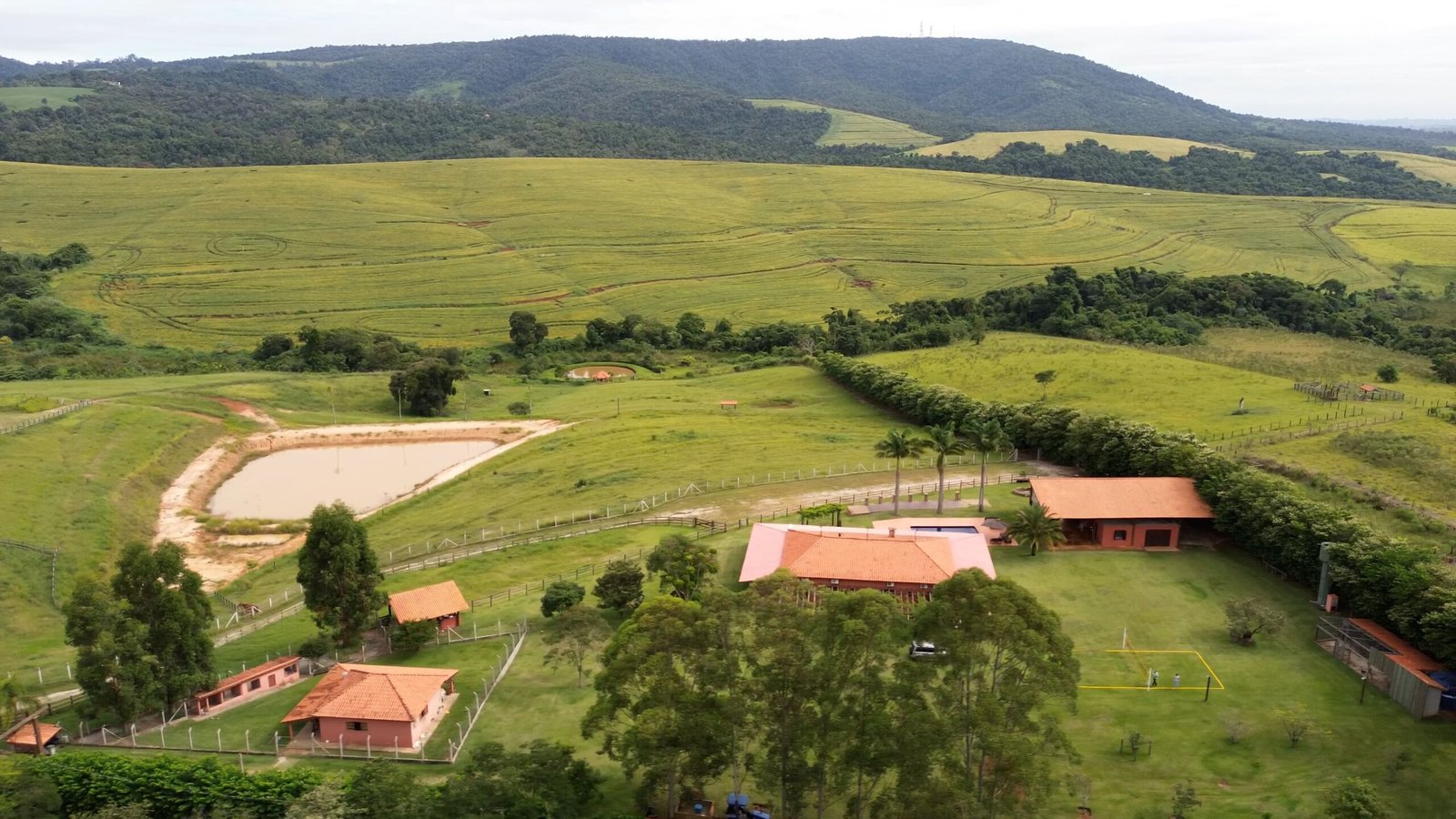 Sítio de 4 alqueires á venda em Araçoiaba da Serra-SP.