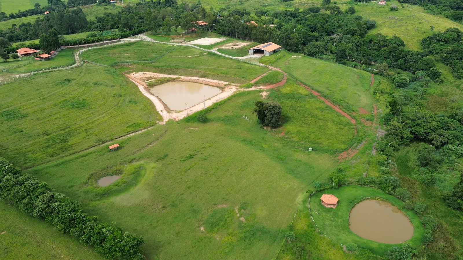 Sítio de 4 alqueires á venda em Araçoiaba da Serra-SP.