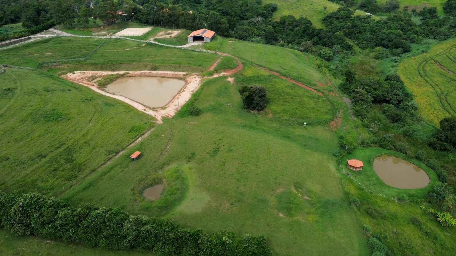 Sítio de 4 alqueires á venda em Araçoiaba da Serra-SP.