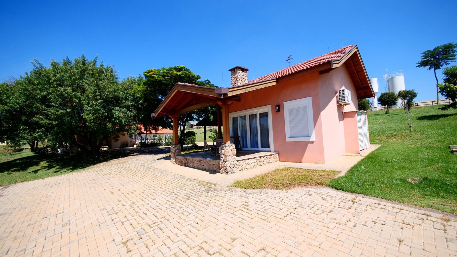 Haras de Alto Padrão à venda em Porto Feliz – Condomínio Rural.
