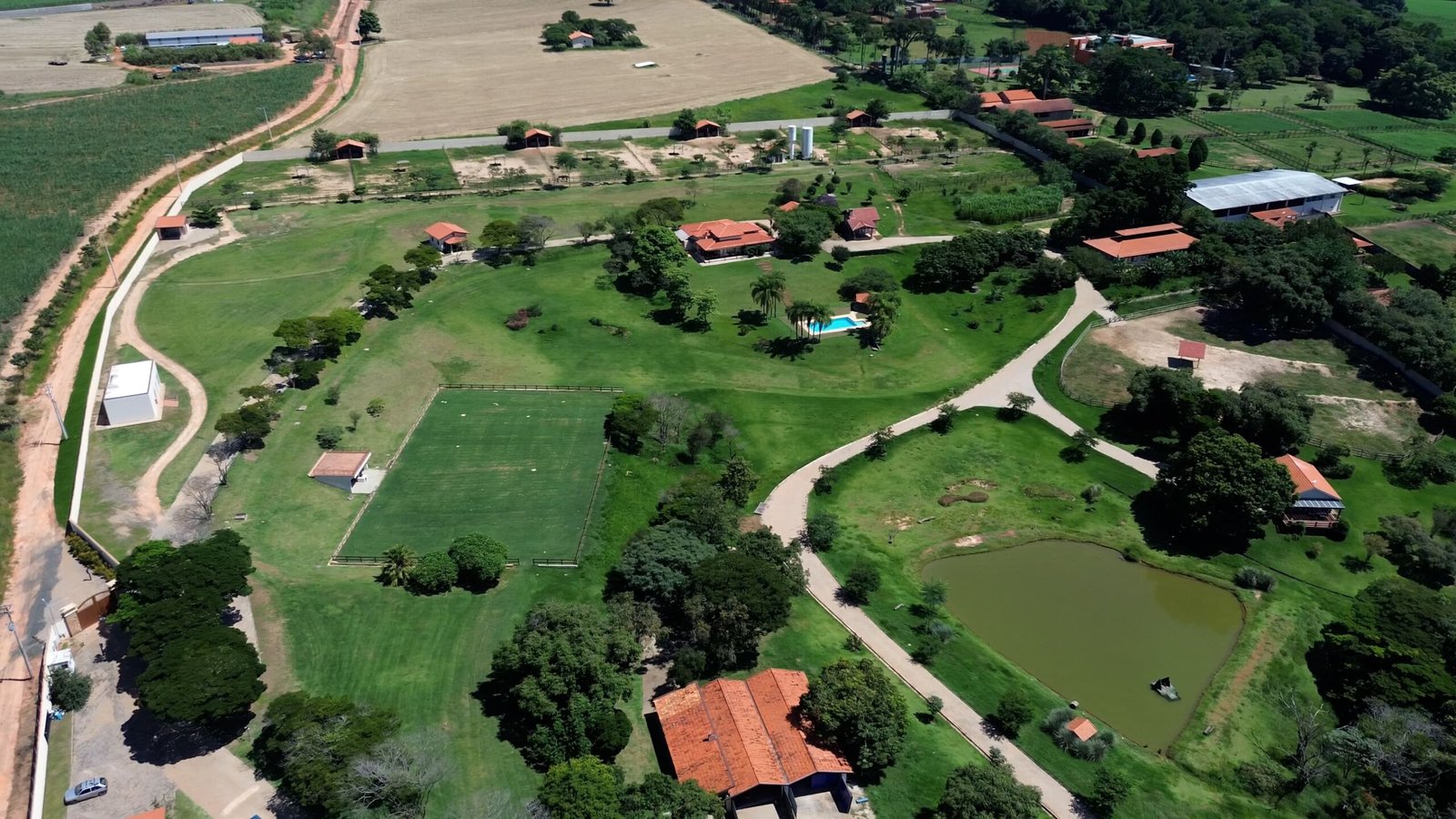 Haras de Alto Padrão à venda em Porto Feliz – Condomínio Rural.