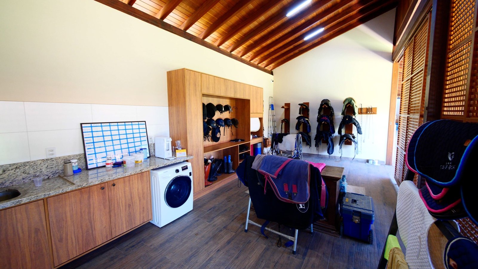 Haras de Alto Padrão à venda em Porto Feliz – Condomínio Rural.