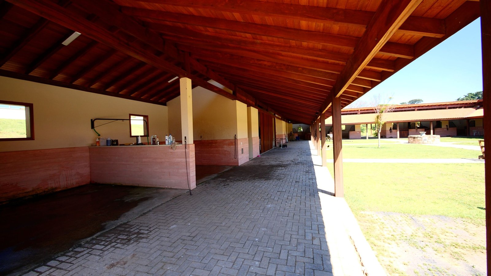 Haras de Alto Padrão à venda em Porto Feliz – Condomínio Rural.