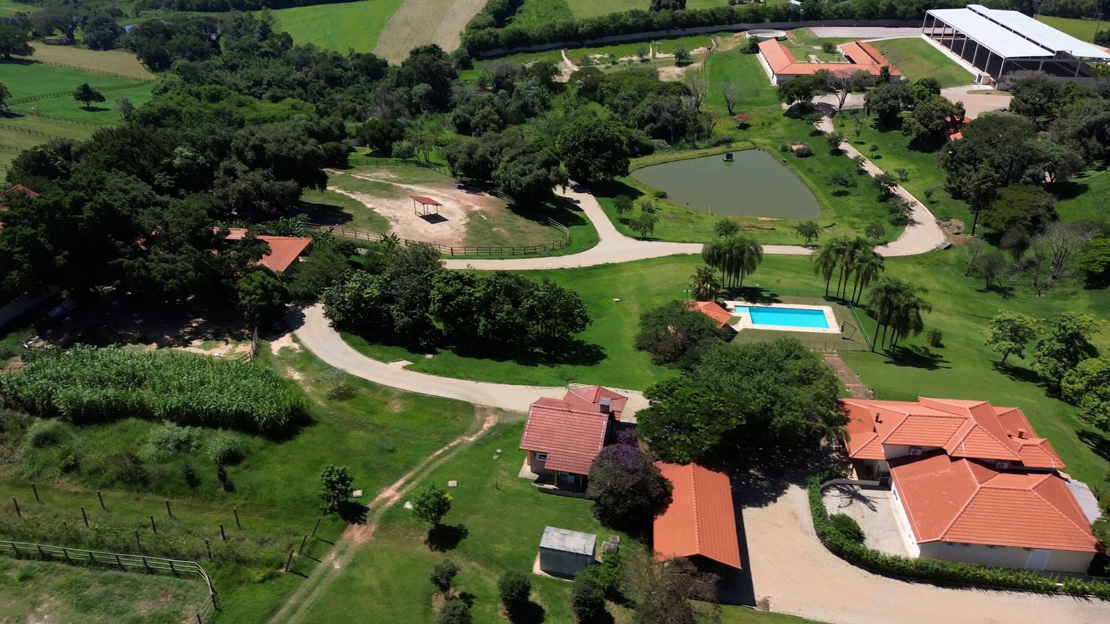 Haras de Alto Padrão à venda em Porto Feliz – Condomínio Rural.
