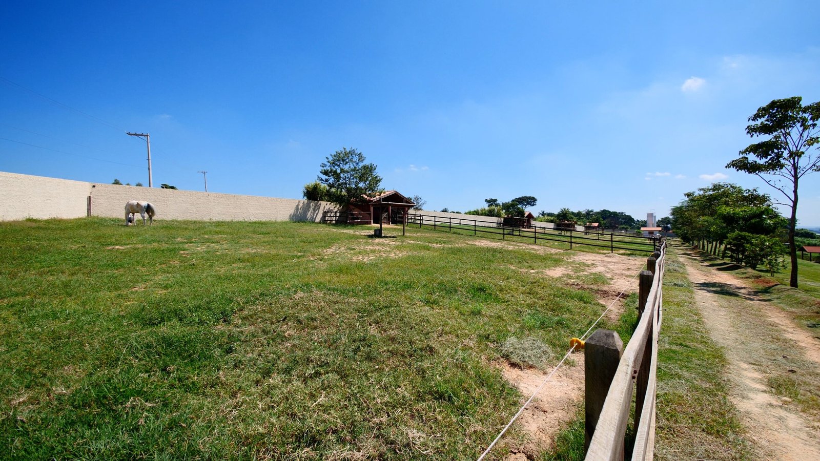Haras de Alto Padrão à venda em Porto Feliz – Condomínio Rural.
