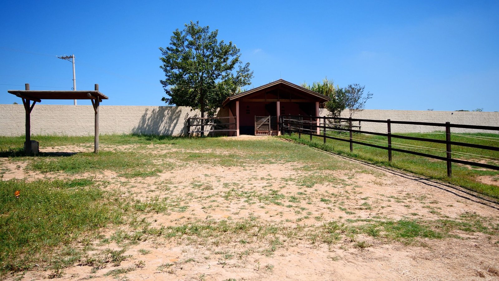 Haras de Alto Padrão à venda em Porto Feliz – Condomínio Rural.
