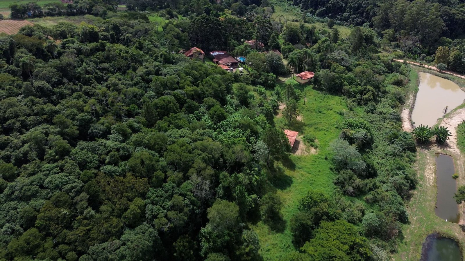 Sítio de 100.000 m2 à venda em Piedade-SP.