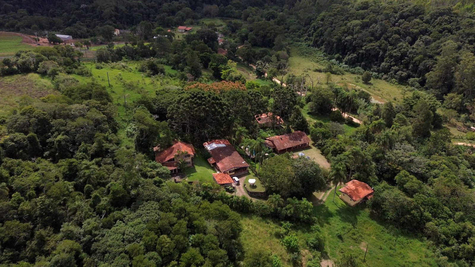 Sítio de 100.000 m2 à venda em Piedade-SP.