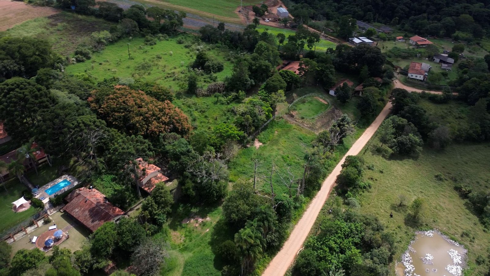 Sítio de 100.000 m2 à venda em Piedade-SP.
