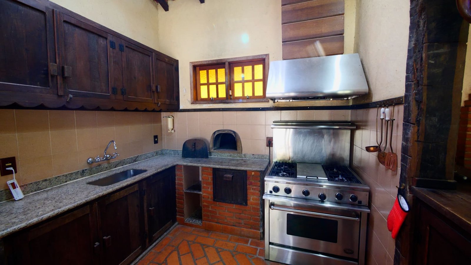 Sítio de 100.000 m2 à venda em Piedade-SP.