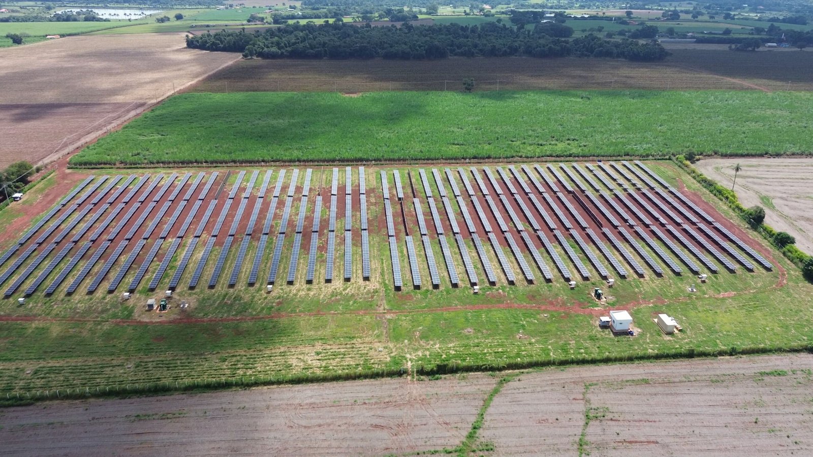 Sítio de 16 alqueires à venda em Quadra-SP.