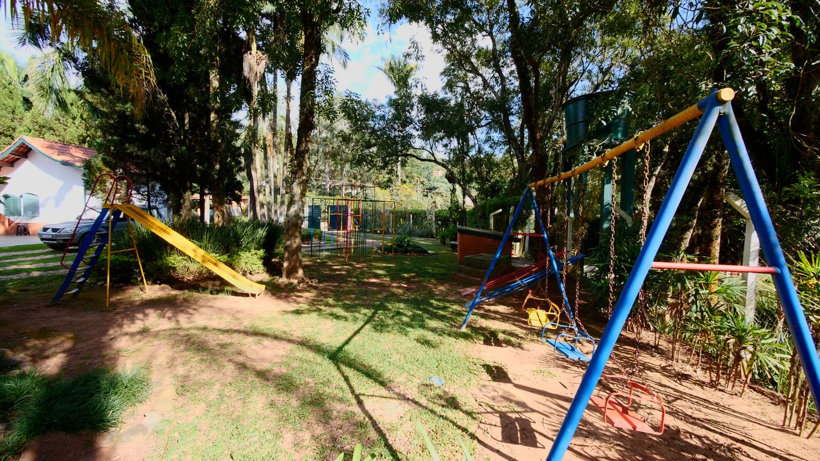 Chácara de 24.000 m2 à venda em São Roque-SP.