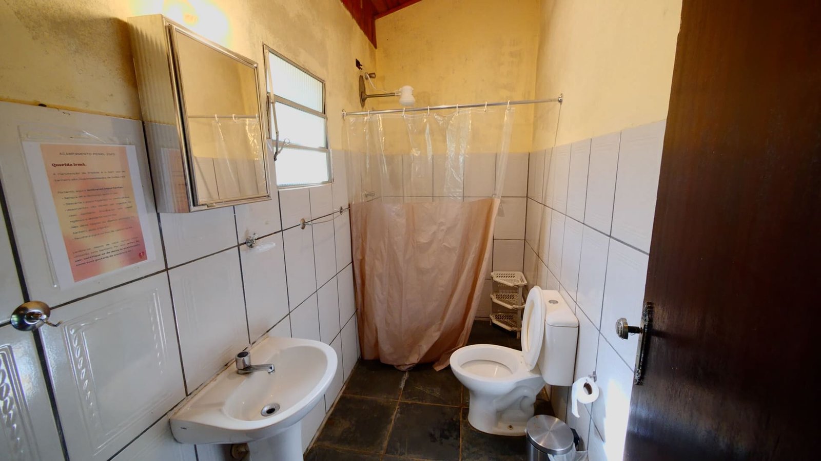 Chácara de 24.000 m2 à venda em São Roque-SP.
