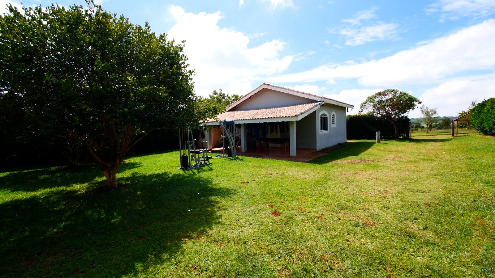 Sítio de 16 alqueires à venda em Quadra-SP.