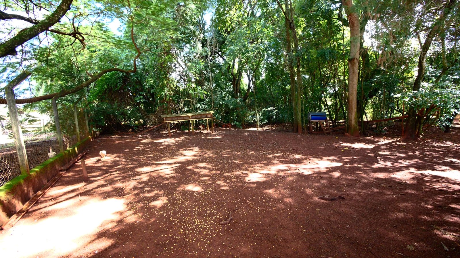 Sítio de 16 alqueires à venda em Quadra-SP.