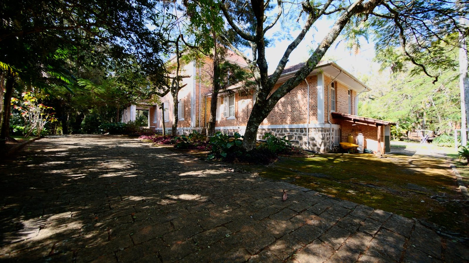 Fazenda histórica à venda em Itatiba-SP.