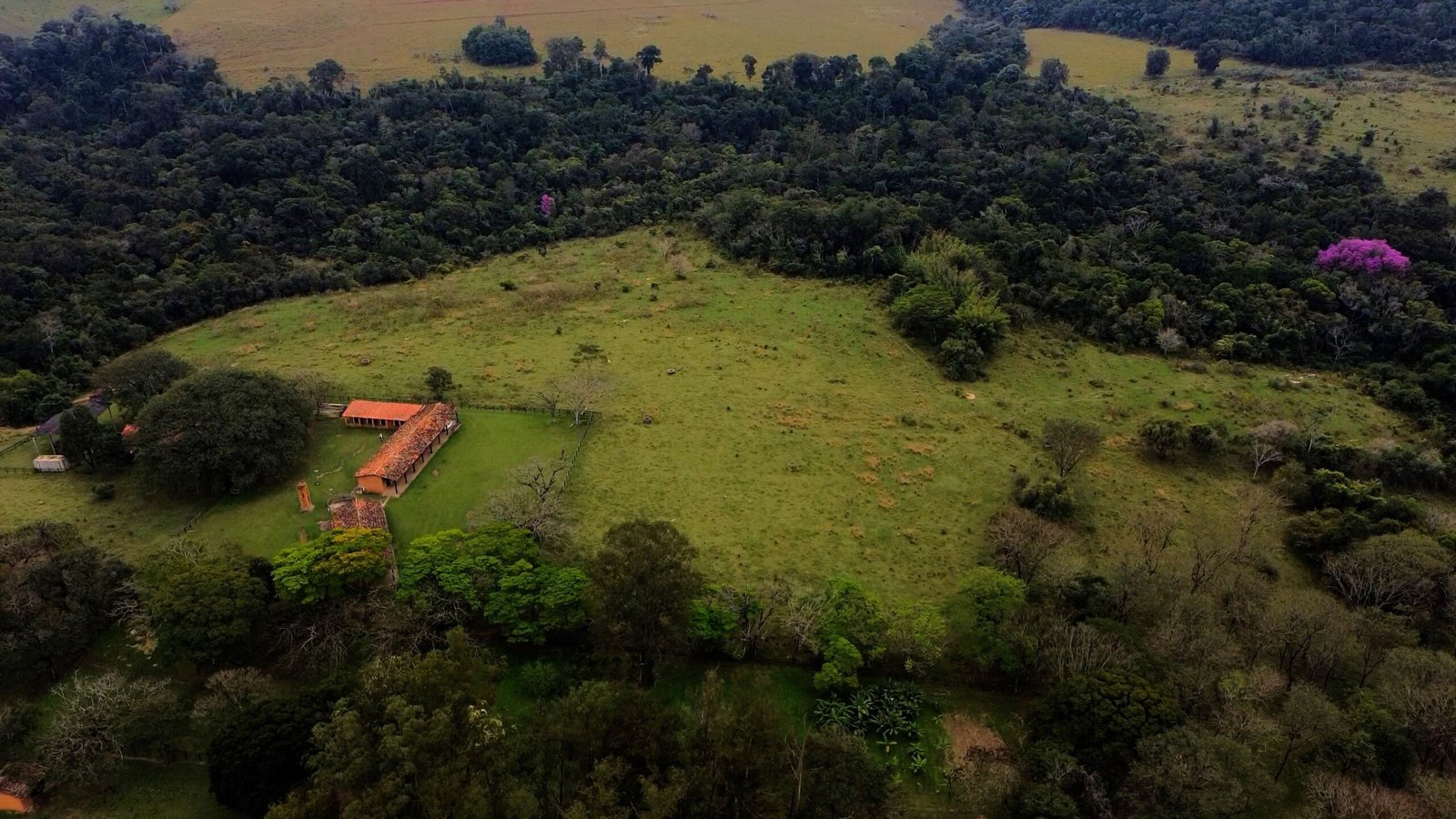 Fazenda de 213 hectares com casa centenária na região de Porto feliz-SP