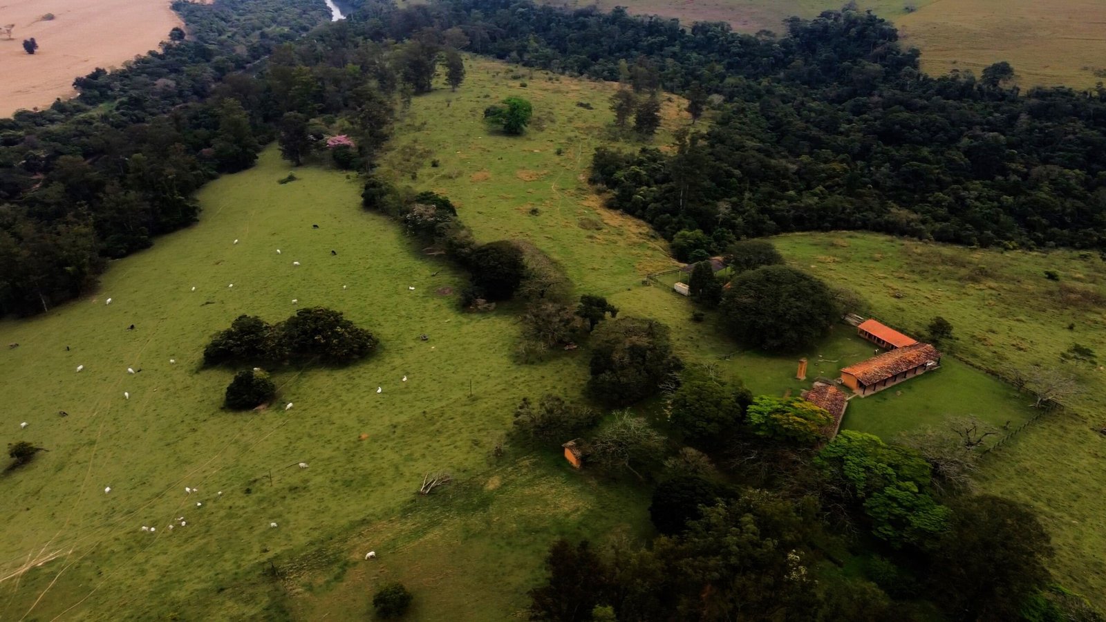 Fazenda de 213 hectares com casa centenária na região de Porto feliz-SP