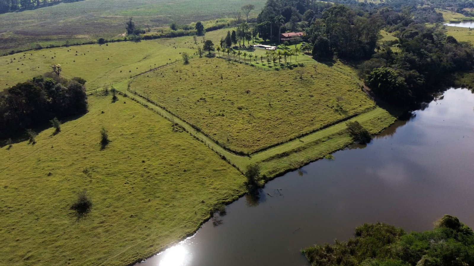 Sítio de 4.3 alqueires à venda em Porto Feliz-SP.
