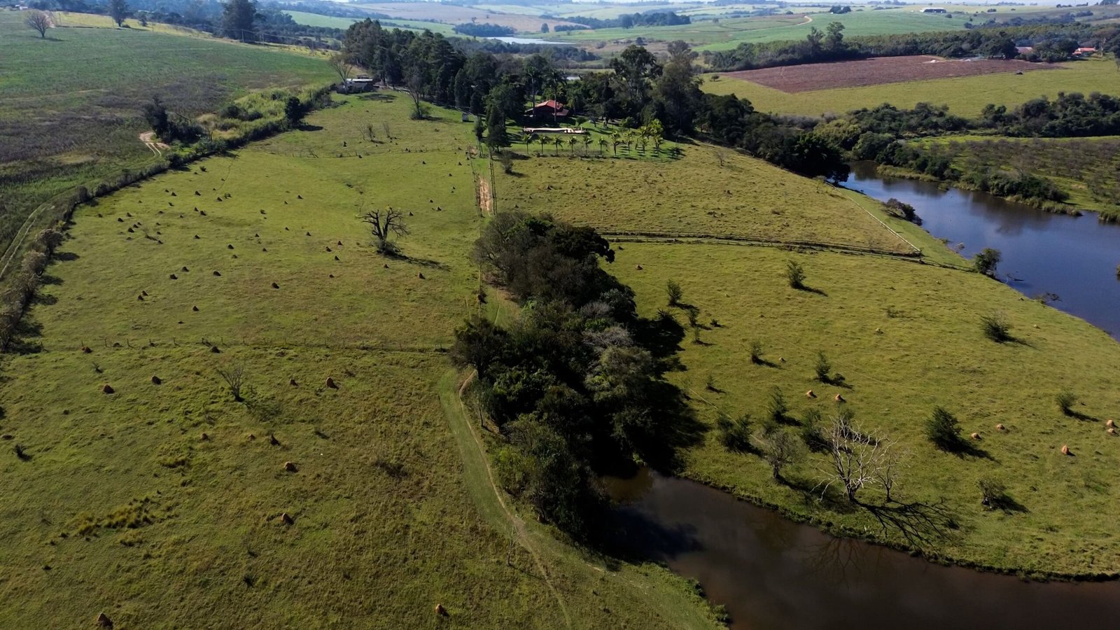 Sítio de 4.3 alqueires à venda em Porto Feliz-SP.